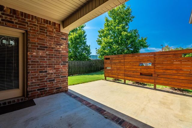 2 Valley Ranch Cove, Little Rock, AR 72223