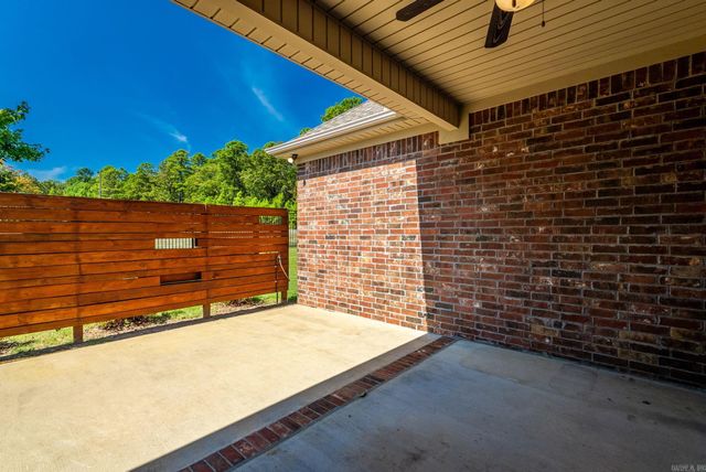 2 Valley Ranch Cove, Little Rock, AR 72223