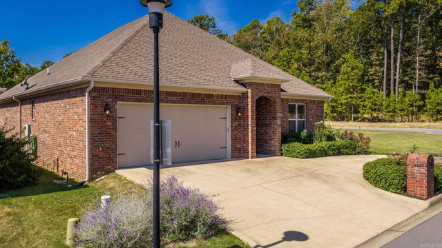 2 Valley Ranch Cove, Little Rock, AR 72223