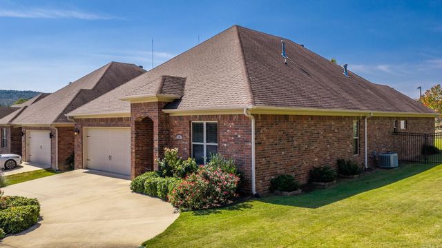 2 Valley Ranch Cove, Little Rock, AR 72223