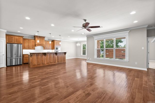2 Valley Ranch Cove, Little Rock, AR 72223