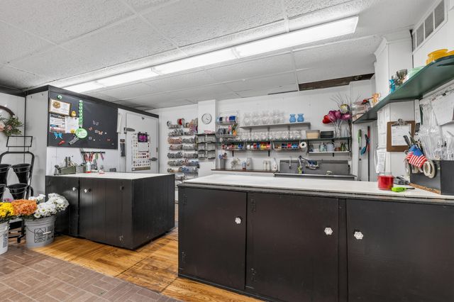 16 N Main Street, Dry Ridge, KY 41035