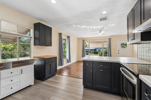 1101 27TH STREET N, St Petersburg, FL 33713