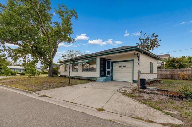 1101 27TH STREET N, St Petersburg, FL 33713