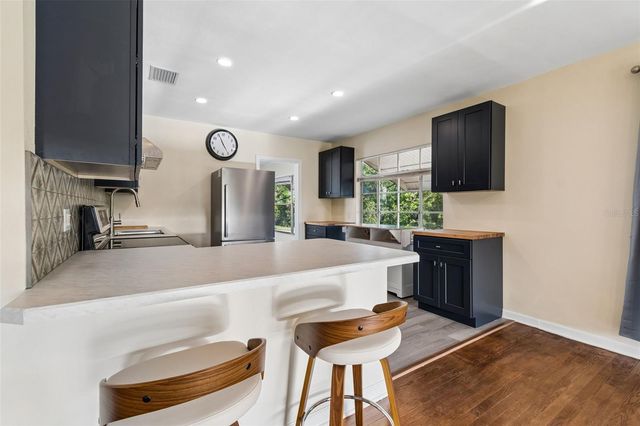 1101 27TH STREET N, St Petersburg, FL 33713