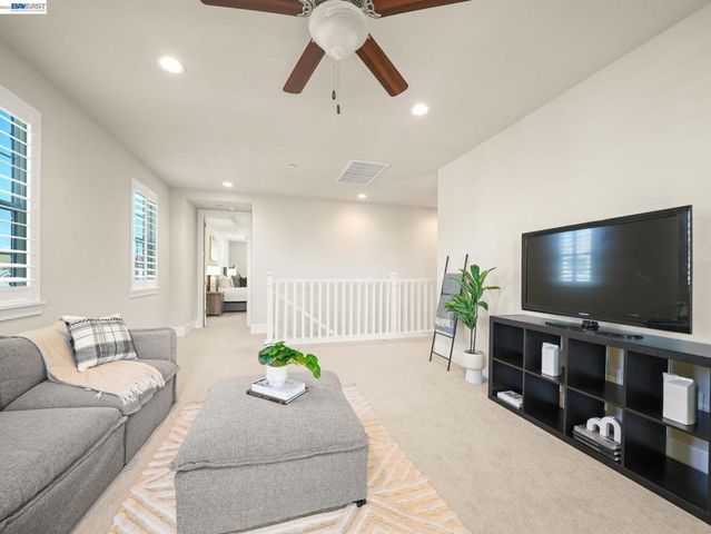 7200 Kylemore Court, Dublin, CA 94568