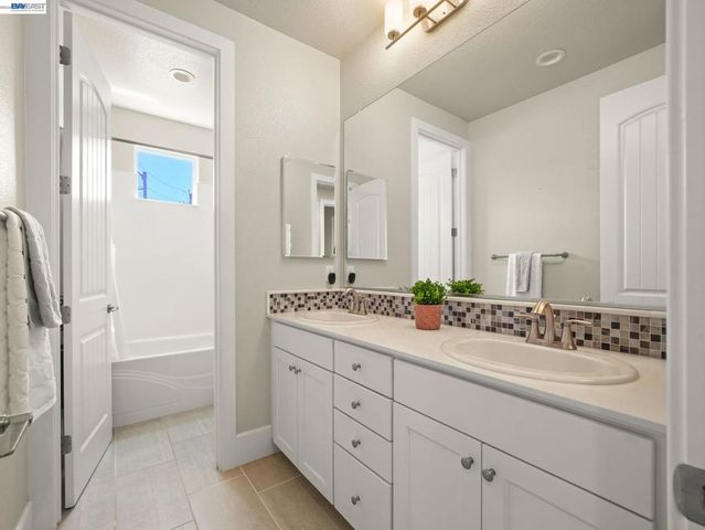 7200 Kylemore Court, Dublin, CA 94568