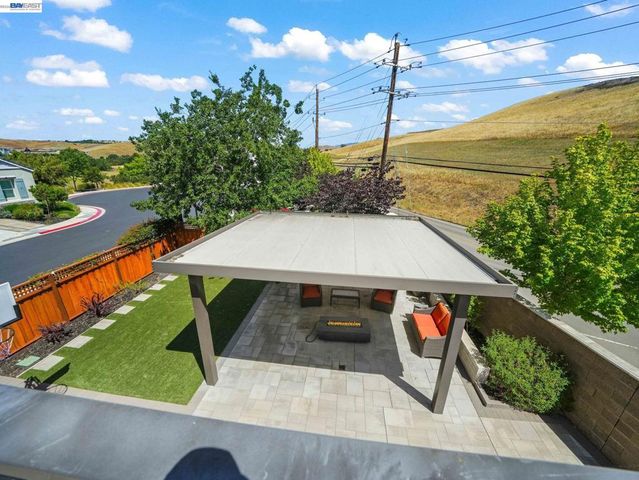 7200 Kylemore Court, Dublin, CA 94568