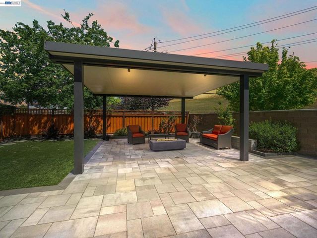 7200 Kylemore Court, Dublin, CA 94568
