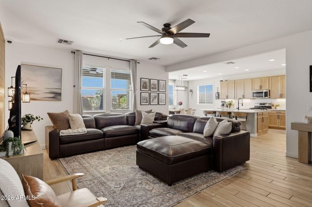 12617 W LAWRENCE Road, Glendale, AZ 85307