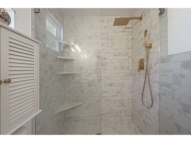 2214 Se 174TH Pl, Vancouver, WA 98683