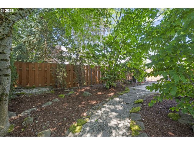 2214 Se 174TH Pl, Vancouver, WA 98683