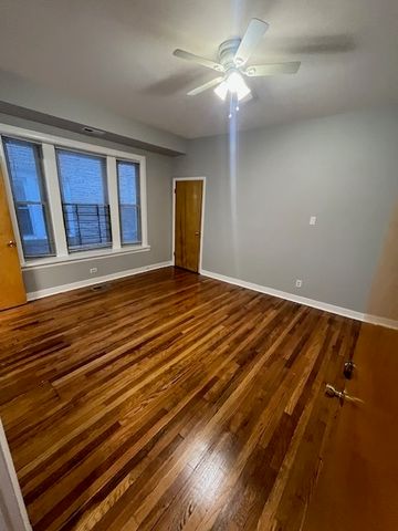 926 W Belle Plaine Avenue 1W, Chicago, IL 60613