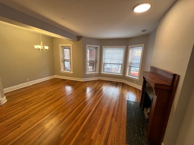 926 W Belle Plaine Avenue 1W, Chicago, IL 60613