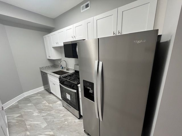 926 W Belle Plaine Avenue 1W, Chicago, IL 60613