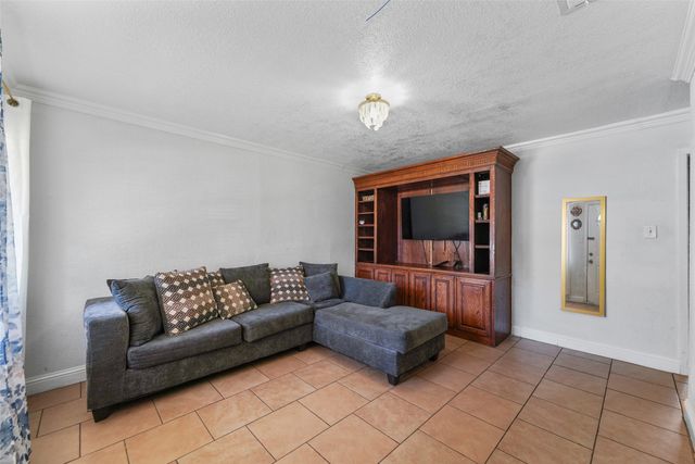 820 Russell Road, Everman, TX 76140
