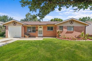 820 Russell Road, Everman, TX 76140