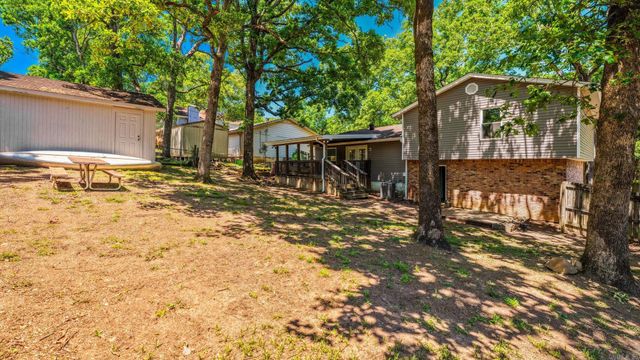 1724 Okmulgee Court, North Little Rock, AR 72116