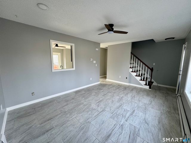 23 Katie Lane, Waterbury, CT 06708