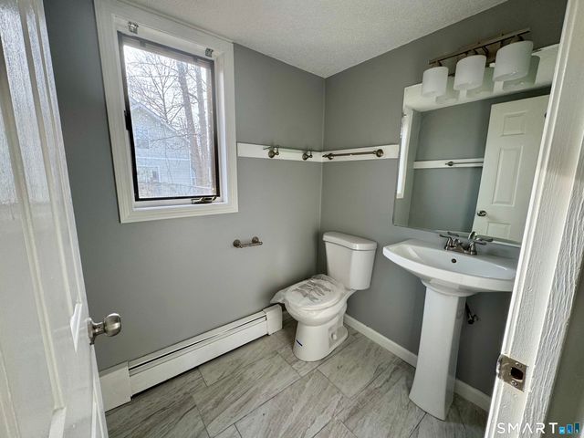 23 Katie Lane, Waterbury, CT 06708