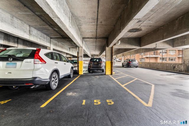 44 Strawberry Hill Avenue 9M, Stamford, CT 06902