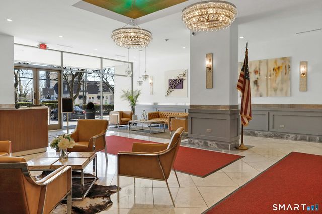 44 Strawberry Hill Avenue 9M, Stamford, CT 06902