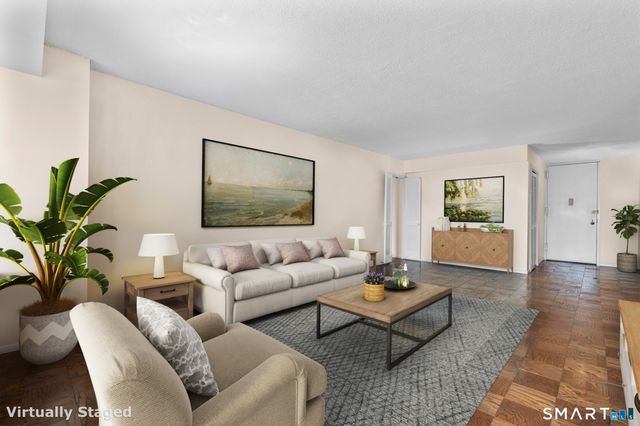 44 Strawberry Hill Avenue 9M, Stamford, CT 06902