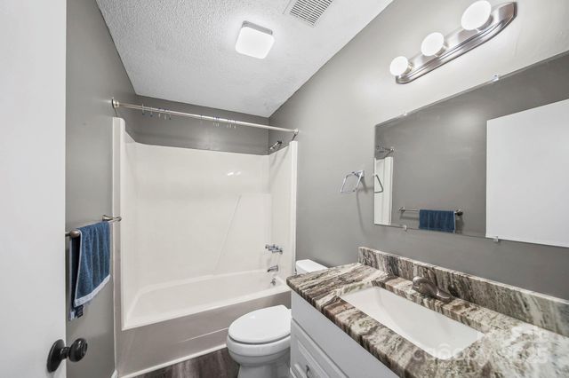 855 Nottingham Drive 65, Gastonia, NC 28054