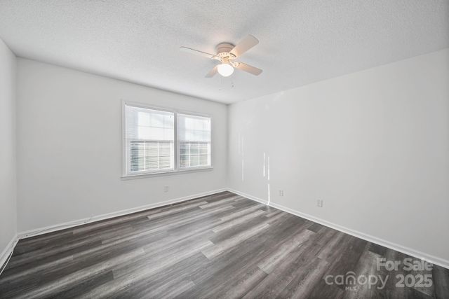 855 Nottingham Drive 65, Gastonia, NC 28054