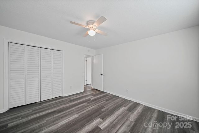 855 Nottingham Drive 65, Gastonia, NC 28054