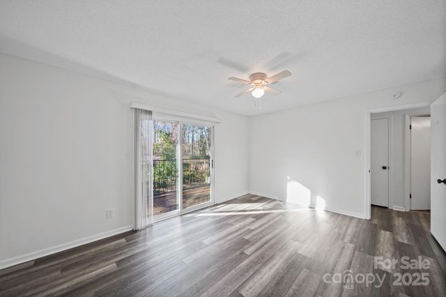 855 Nottingham Drive 65, Gastonia, NC 28054