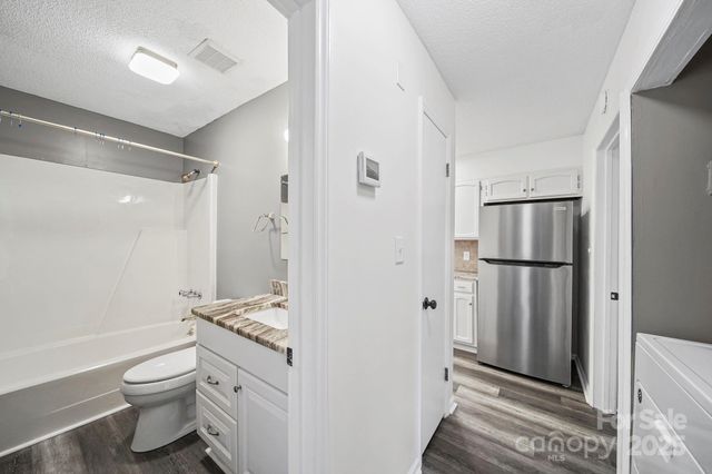 855 Nottingham Drive 65, Gastonia, NC 28054