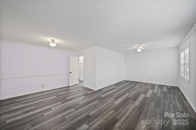 855 Nottingham Drive 65, Gastonia, NC 28054