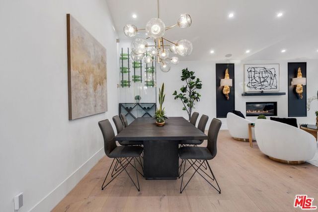 12672 Stanwood Drive, Los Angeles, CA 90066