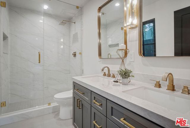 12672 Stanwood Drive, Los Angeles, CA 90066