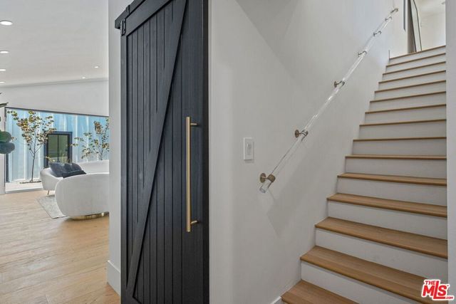 12672 Stanwood Drive, Los Angeles, CA 90066