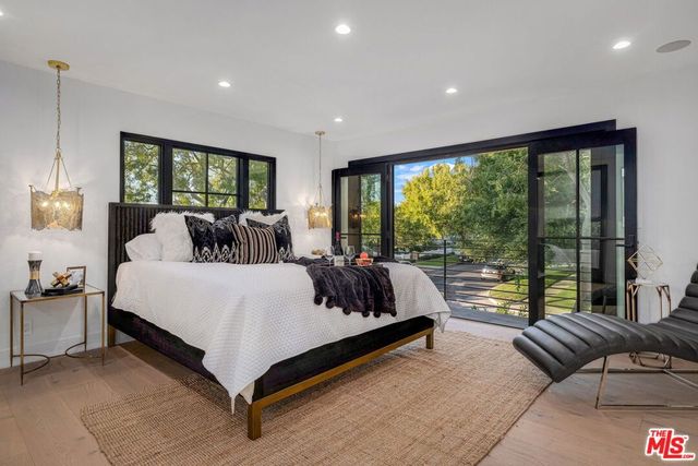 12672 Stanwood Drive, Los Angeles, CA 90066