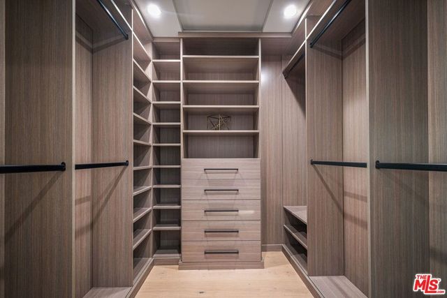 12672 Stanwood Drive, Los Angeles, CA 90066