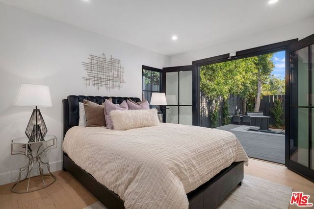 12672 Stanwood Drive, Los Angeles, CA 90066