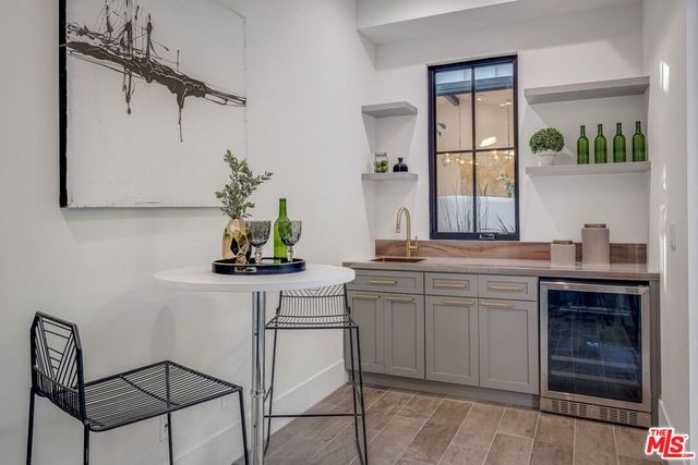 12672 Stanwood Drive, Los Angeles, CA 90066