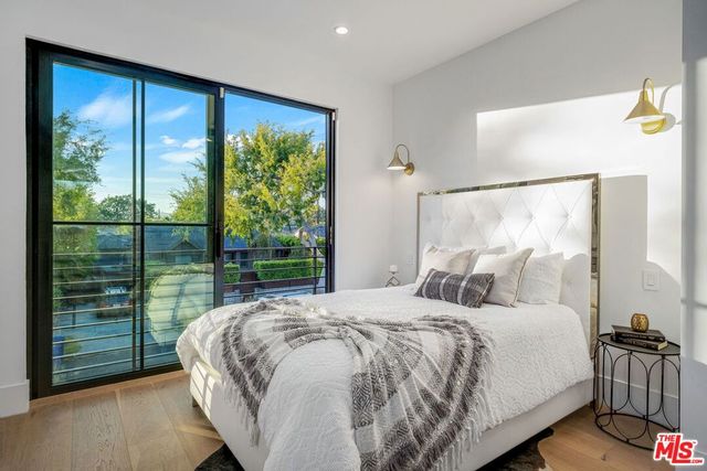 12672 Stanwood Drive, Los Angeles, CA 90066