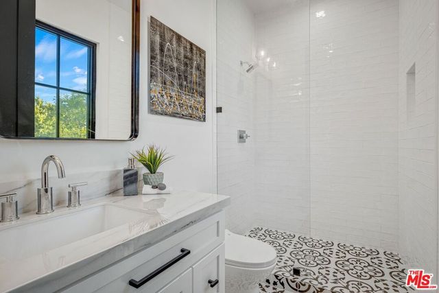 12672 Stanwood Drive, Los Angeles, CA 90066