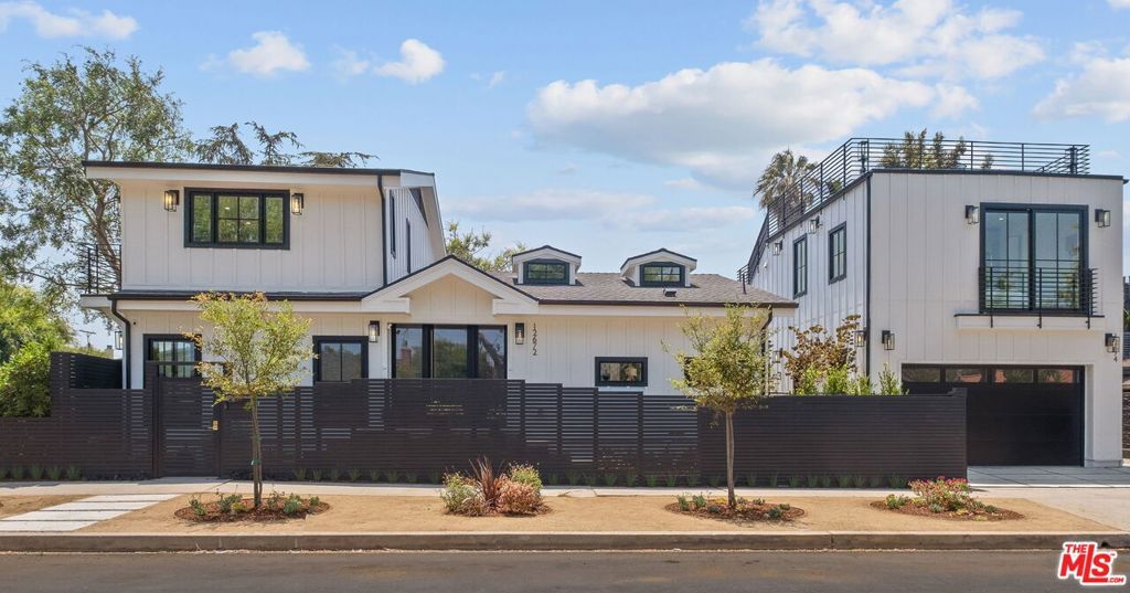 12672 Stanwood Drive, Los Angeles, CA 90066