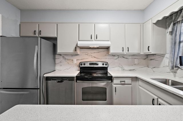 1038 Van Buren Street S, Shakopee, MN 55379