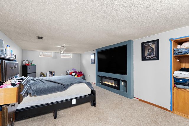 1038 Van Buren Street S, Shakopee, MN 55379