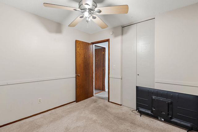 1038 Van Buren Street S, Shakopee, MN 55379