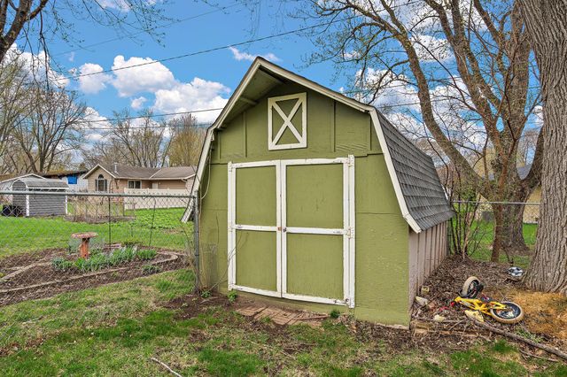 1038 Van Buren Street S, Shakopee, MN 55379