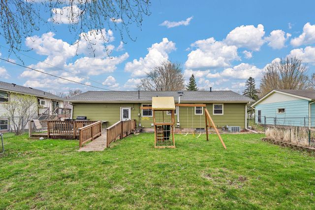 1038 Van Buren Street S, Shakopee, MN 55379