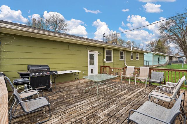 1038 Van Buren Street S, Shakopee, MN 55379