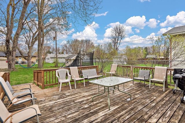 1038 Van Buren Street S, Shakopee, MN 55379